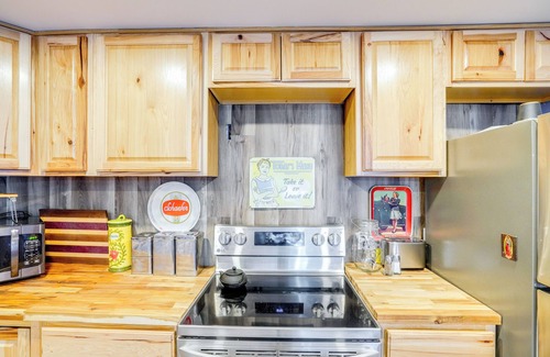 Catskill House | 4 Mi to Dtwn Catskill: Mtn-View Home