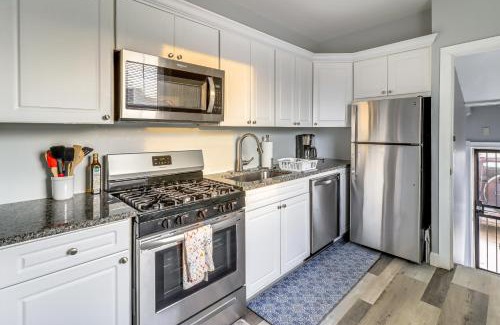 Detroit House | 4 Mi to Dtwn Detroit Townhome Near North End