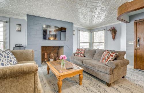 Kalamazoo Apartment | 4 Mi to Dtwn Kalamazoo Central Apt