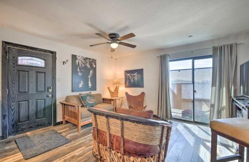 Fort Worth Apartment | 4 Mi to Dtwn Rustic Fort Worth Apt