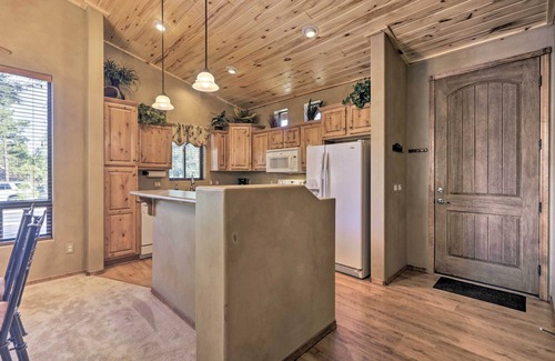 Torreon Cabin | 4 Mi to Fool Hollow Lake: Cabin w/Tranquil Deck