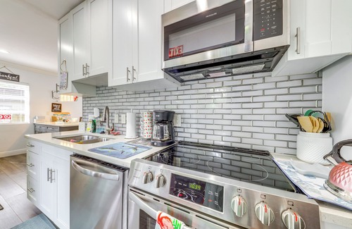 Sailboat Bend House | 4 Mi to Fort Lauderdale Beach: Dog-Friendly Home!