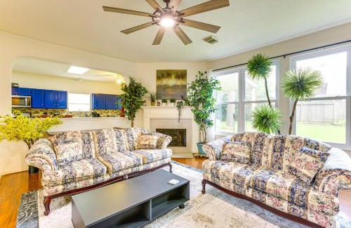 Spring House | 4 Mi to Old Town Spring Family Retreat with Yard!