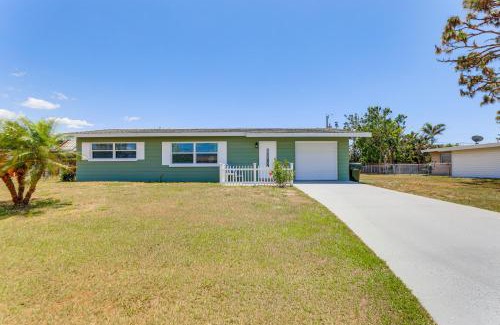 Venice Gardens House | 4 Mi to Venice Beach Home with Patio and Yard