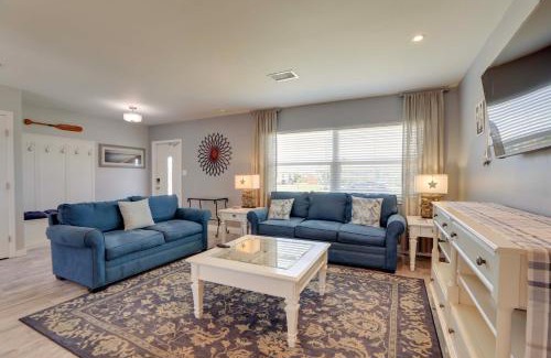 Venice Gardens House | 4 Mi to Venice Beach Home with Patio and Yard