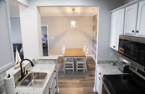 Villages of Five Points Condo | 4 miles from Lewes Beach, biking trails, dining, shopping & history!
