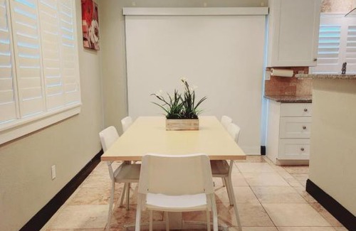 Garfield Apartment | 4 MINUTES TO BEACH VACATION PLACEE