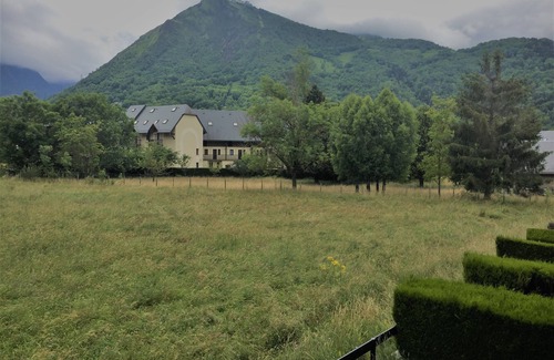 Vielle-Aure Apartment | 4-PERSON APARTMENT WITH MEADOW AND MOUNTAIN VIEWS