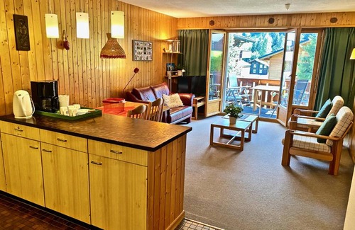 Morgins Apartment | 4 person apartment in central location