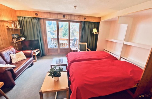 Morgins Apartment | 4 person apartment in central location