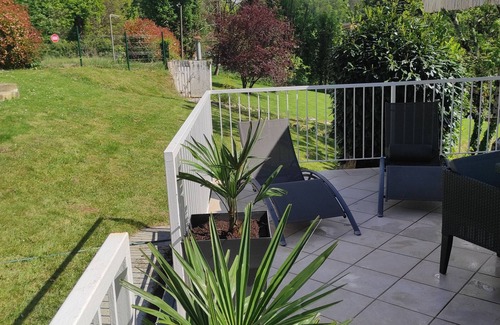 Capvern House | 4-person gîte with jacuzzi and tennis court