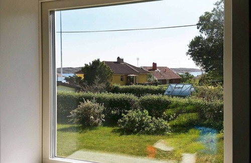 Edshultshall House | 4 person holiday home in HÄLLEVIKSSTRAND