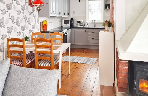 Mullhyttan House | 4 person holiday home in MULLHYTTAN