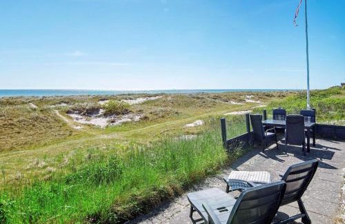 Grena Strand House | 4 person holiday home in Grenaa