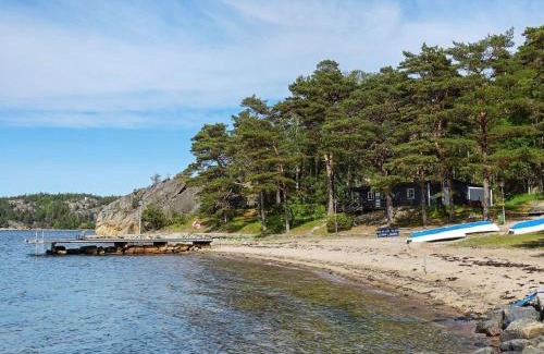 Lokholmen House | 4 person holiday home in STRÖMSTAD