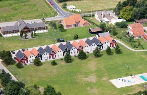 Ho House | 4 person holiday home on a holiday park in Blåvand