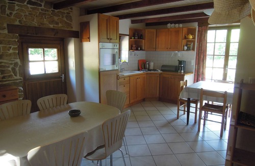 Ploneour-Lanvern Cottage | 4-person house in the countryside, quiet, close to beaches