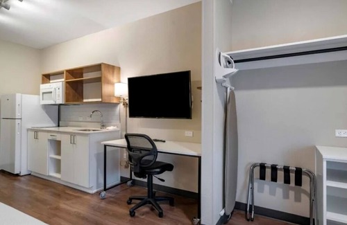 Sparks Hotel | 4 Premier Suites | Extended Stay | Sparks, Near Downtown