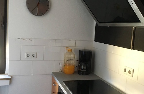 Bergheim Apartment | 4 room apartment with balcony (and garden - ! currently not usable !)
