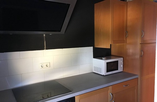 Bergheim Apartment | 4 room apartment with balcony (and garden - ! currently not usable !)