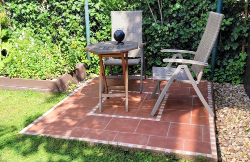 Mariendorf Apartment | 4 star basement apartment Alt-Mariendorf (parking lot on the property)