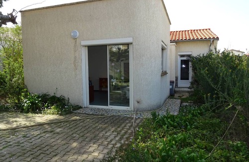 Le Grand Large Villa | 4-Sided Villa Near Beach, Air Cond., Garden, Canet-en-Roussillon