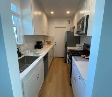 Palo Alto Apartment | 4 Stanford! Furnished Apartment, Gated Parking, Laundry