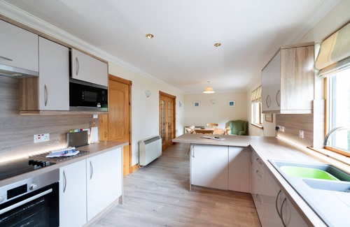 Crianlarich Cottage | 4 star, 4 bedroom, 3 bathroom Scottish cottage with sensational loch and mountain views