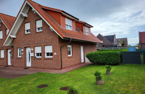 Norddeich House | 4 star comfort vacation home only a few meters to the dike
