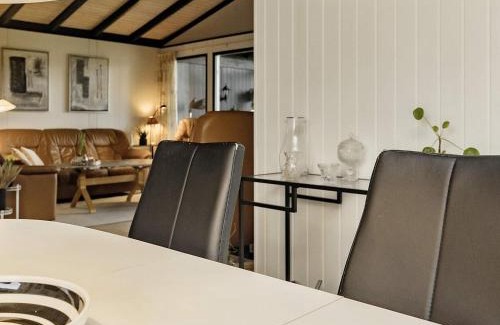 Bøtø By House | 4 star holiday home in Væggerløse-By Traum
