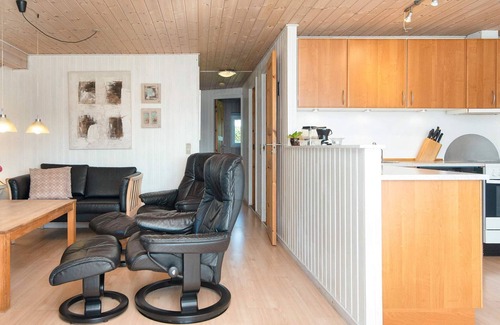 Hejlsminde Strand House | 4 star holiday home in Hejls-By Traum