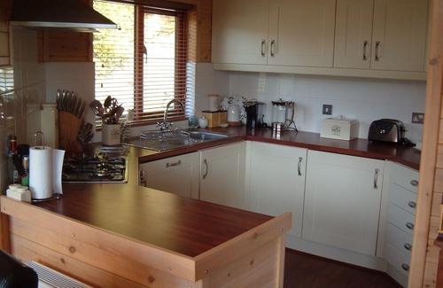 Bridgnorth Cabin | 4 star Lakeside Pine Lodge/Cabin (sauna) in secluded Shropshire setting