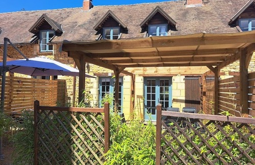 Saint-Aubin-de-Nabirat House | 4 Stone gites, peaceful, large pool & many on-site activities, family-friendly.