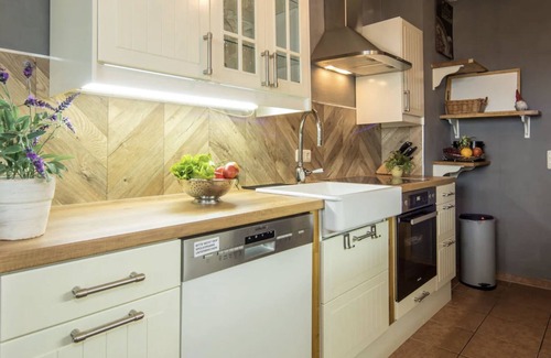 Molschow House | 4*-Villa-DIRECT WATERFRONT-LOCATION-WINTERGARDEN -KAJAKS-SAUNA-GARDEN-URIGE GRILL LOUNGE