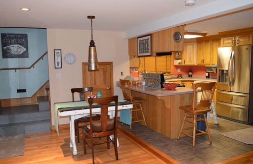 York Harbor House | 40' from the ocean! Fri check in. Magnificent views of the coast and lighthouse!