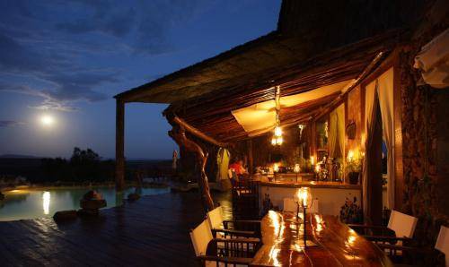 Serengeti National Park Cabin | 40 m² Lodge ∙ 2 bedrooms ∙ 4 guests