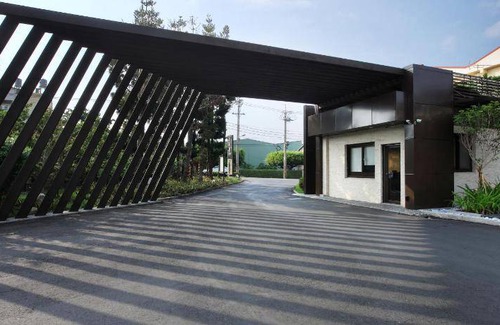 Pitou Hotel | 40 m² Motel ∙ 4 guests