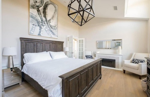 Hillcrest House | 4221 Urban oasis in Hillcrest Mission Hills