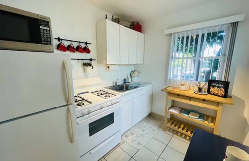 Pacific Beach Apartment | #4286 PB Studio Walk to BAY, PIER & BEACH 🏝
