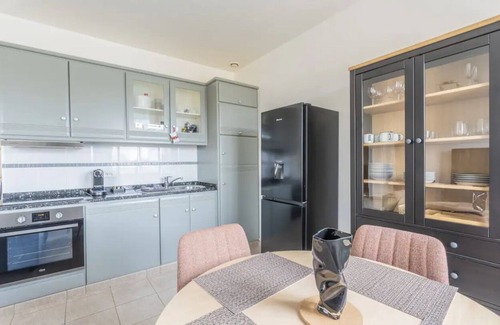 Magny-les-Hameaux Apartment | 44 m2 air-conditioned apartment with terrace not overlooked