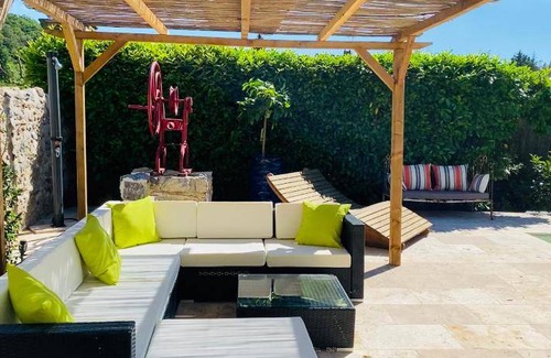 Felines-Termenes Bed & Breakfast | 44 m² Bed and breakfast ∙ 4 guests