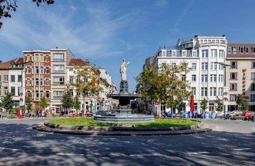 Quartier Midi-Lemonnier - Zuid-Lemonnierwijk Apartment | 45 m² Apartment ∙ 2 bedrooms ∙ 4 guests