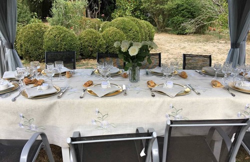 Gambais House | 45 minutes from Paris, authentic house with large garden, village on foot
