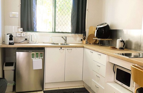 Bassendean Apartment | 45 Private Guest Suite for 2 AC+Parking