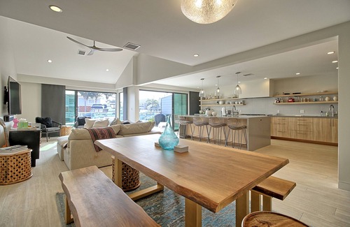 Channel Islands House | 4536 Costa De Oro - Waterfront Wonderland