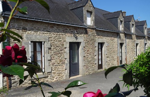 Hennebont House | 46 m² Gîte ∙ 1 bedroom ∙ 3 guests