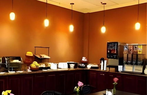 South Charleston Hotel | 48 m² Hotel ∙ 127 guests