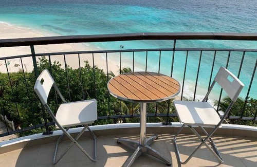 Ukulhas Hotel | 48 m² Hotel ∙ 7 guests