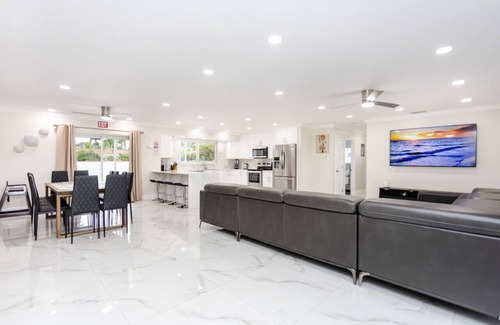 Hollywood Hills House | 4800 Van Buren Hollywood FL