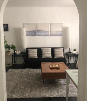 St. Louis Apartment | (49.1W) Beautiful Getaway in Saint Louis